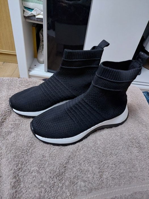 Ghete Calvin Klein nr 38