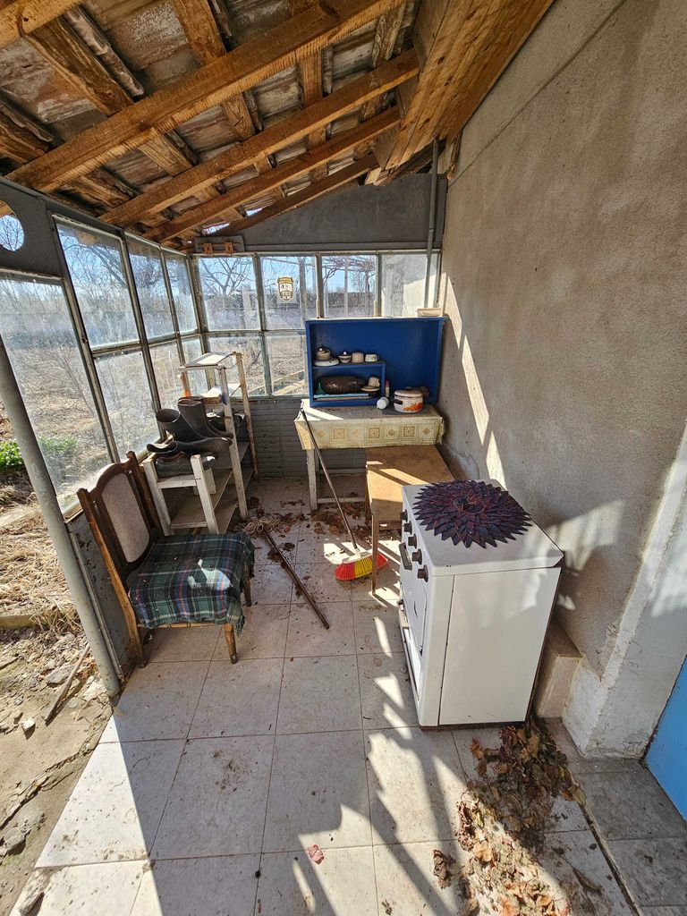 Продава се Къща в с. Бохот, Област Плевен - 120 кв.м за 221 €/кв.м - Снимка #17