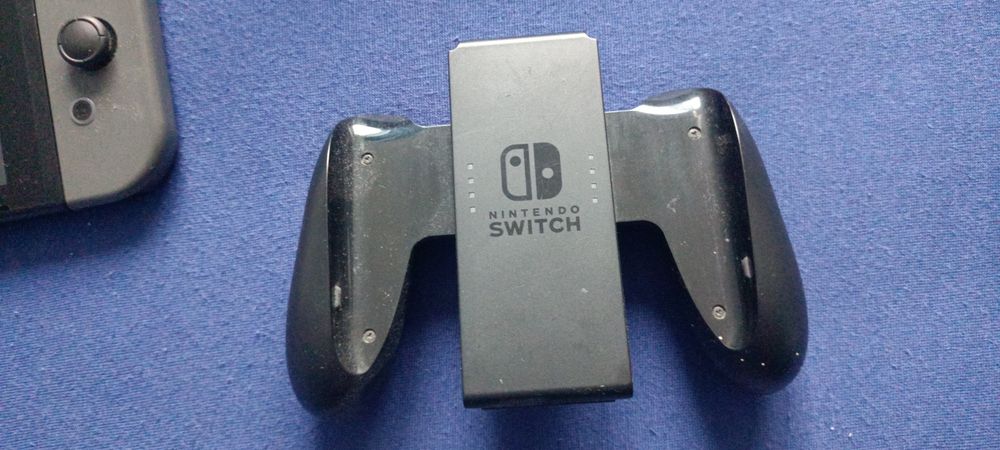 Vand consola nintendo switch cu jocuri