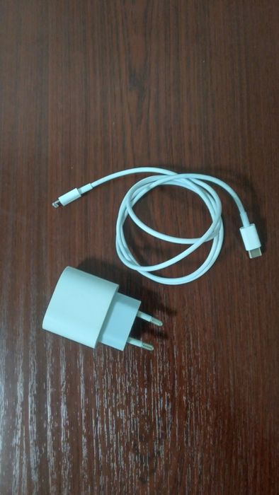 Зарядка айфон 20w