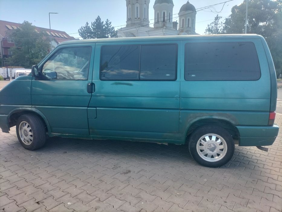 Vând t4 in stare de funcționare