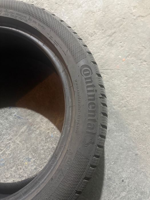 Anvelope Continental Iarnă 215 50 17