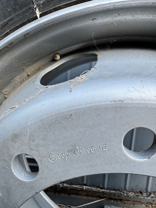 Anvelopă Michelin cu jantă nefolosite