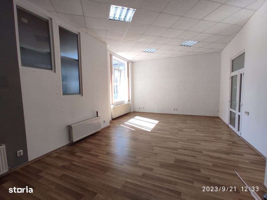 Ultracentral - spatiu pentru servicii de inchiriat