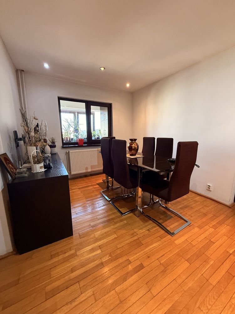 Apartament 4 camere - direct proprietar