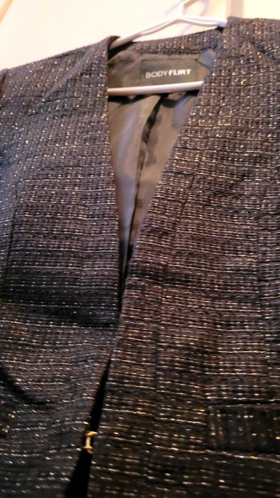 Sacou elegant ocazie cu insertii aurii