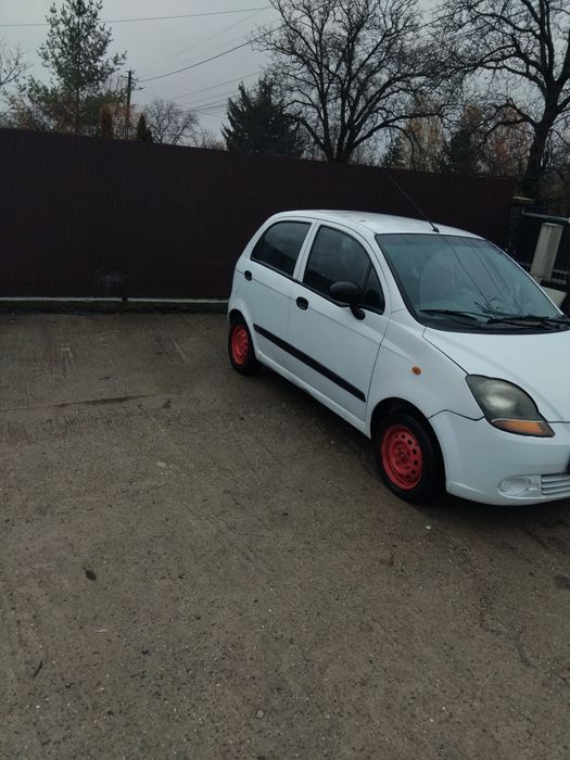 Vând Chevrolet  benzina