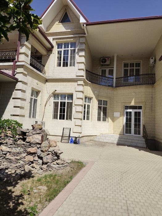 Аренда дома. От метро Горький 3 минуты. Можно под офис использовать