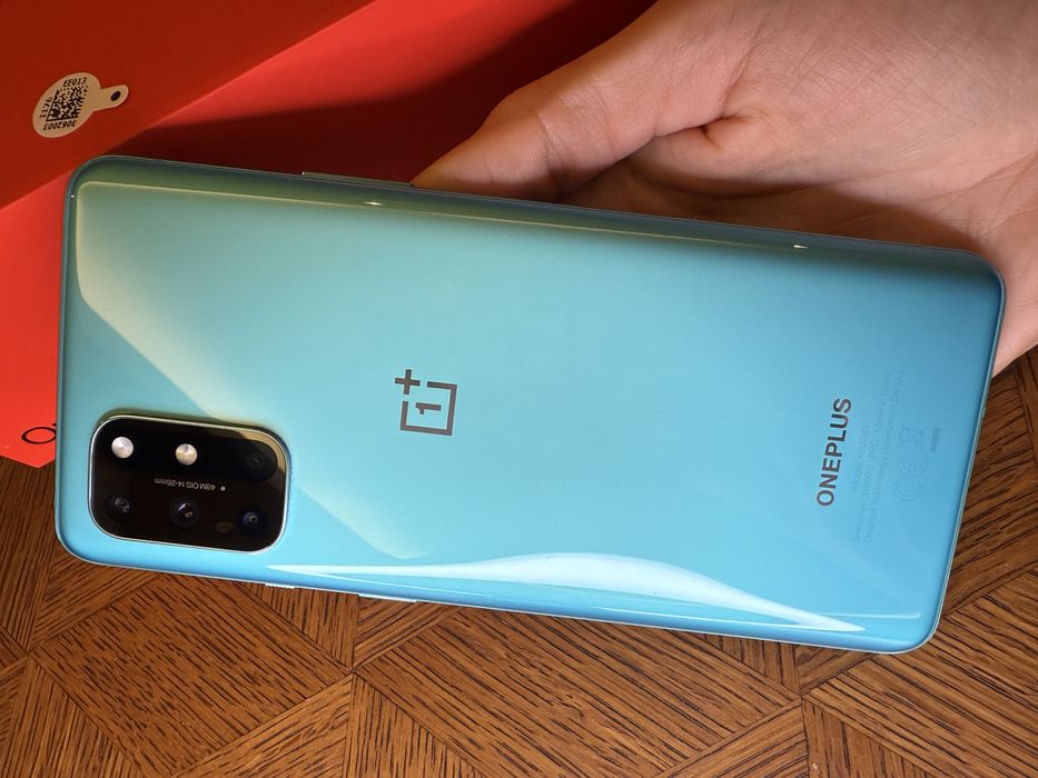 OnePlus 8T перфектен