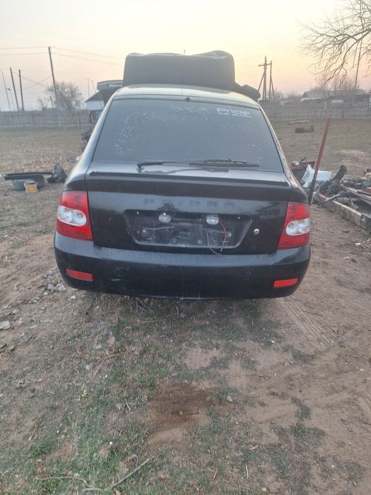 Продам приору на разбор