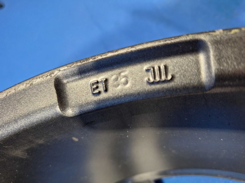 1 Janta Aliaj 5x112 19'' 8J ET 35 - DEZENT GRI - la Bucata VW SKODA