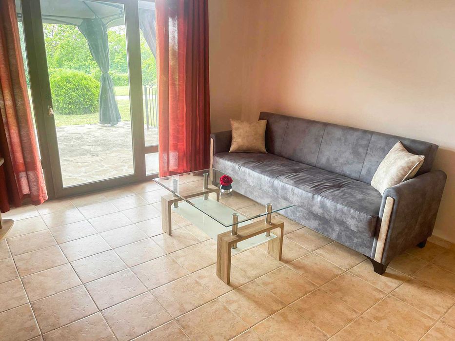 Дава се под наем Двустаен апартамент в Свети Влас - 60 кв.м за 306 € - Снимка #4