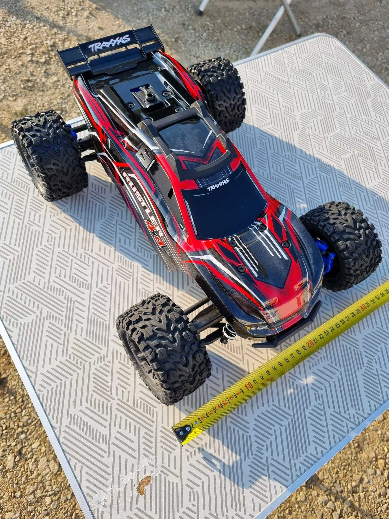 Traxxas Rustler 4x4, nou!