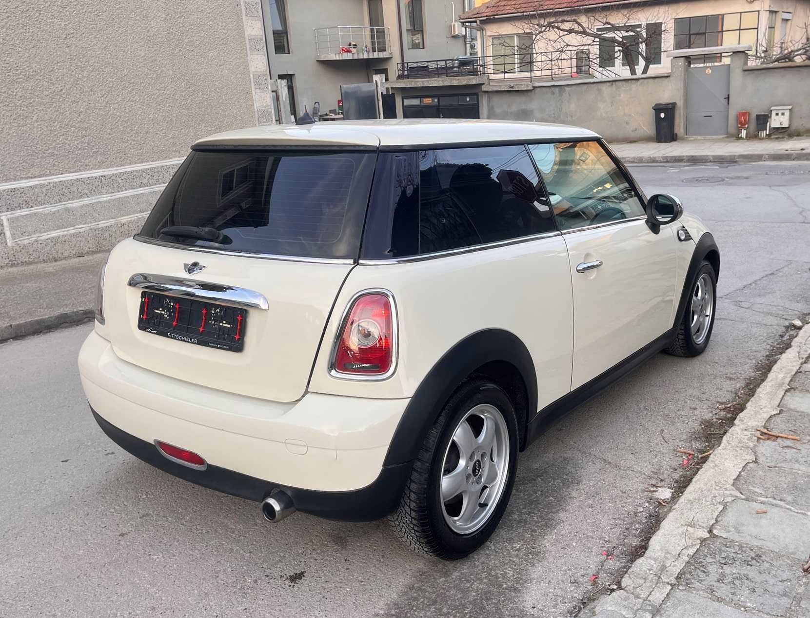 MINI ONE 1.6i 2010 г. нов внос