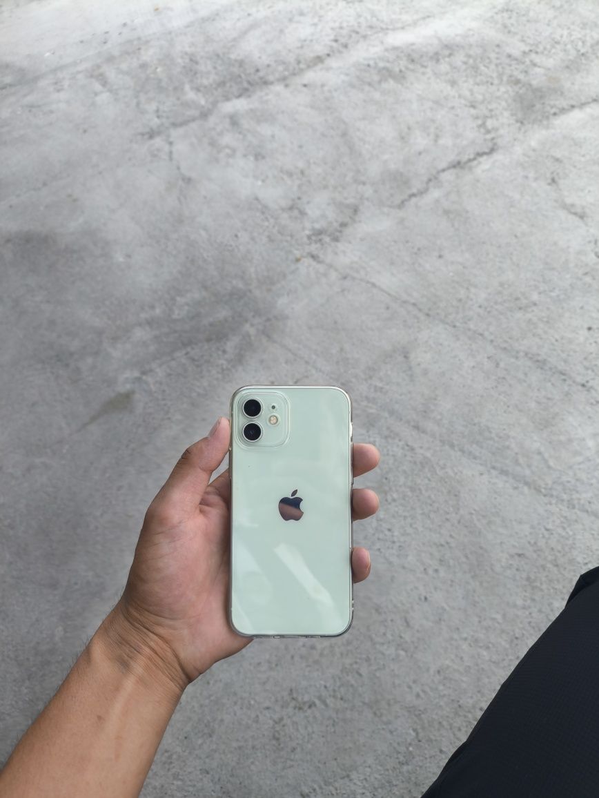 iPhone 12  128/78%