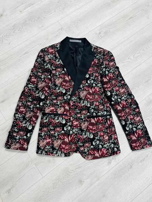 Мъжко сако на Zara размер С ново