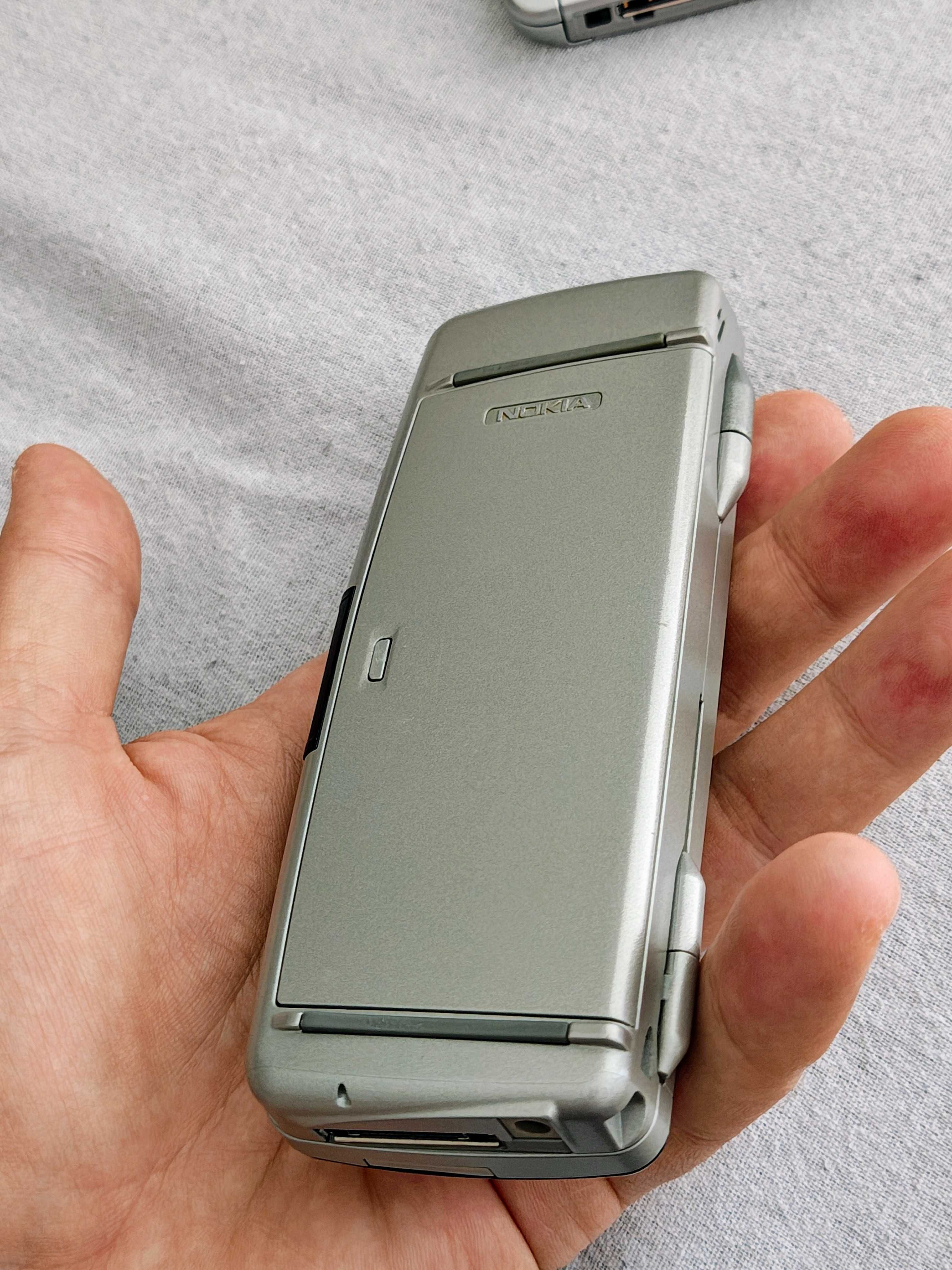 Nokia 9300 и Nokia E61-1