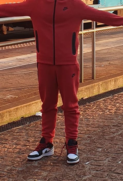 Trening Nike tech baieti 11-12 ani