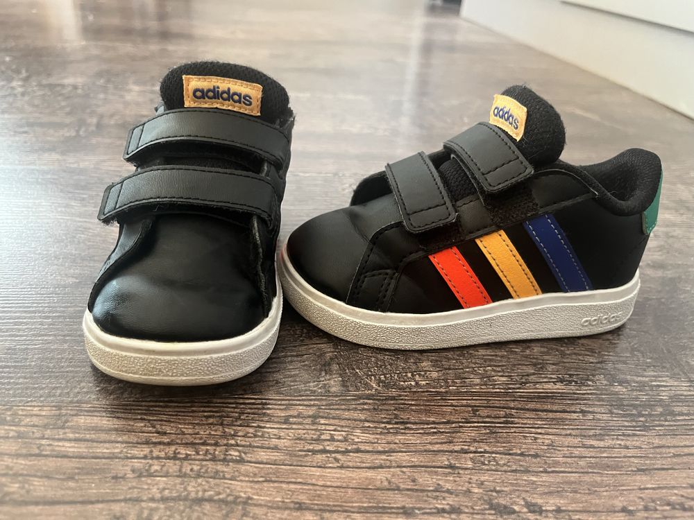 Маратонки Adidas
