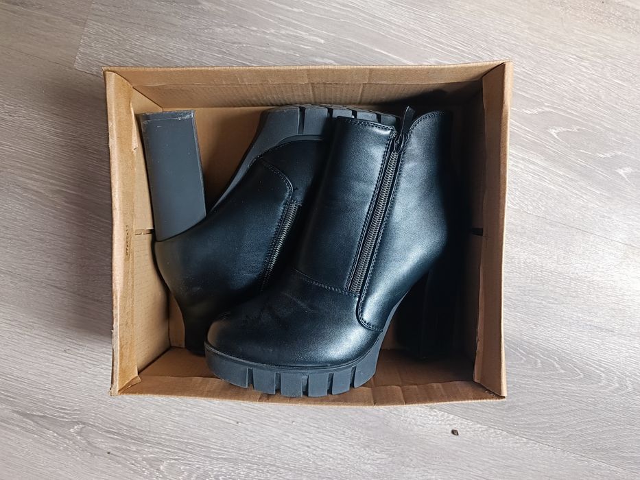 Зимни обувки боти