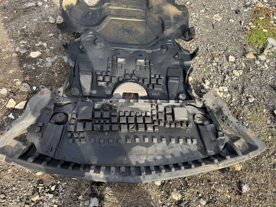 Кора под броня, двигател и скоростна кутия за Mercedes E класа W212