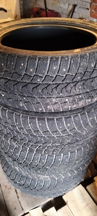 Продам резину 225/50 R 17