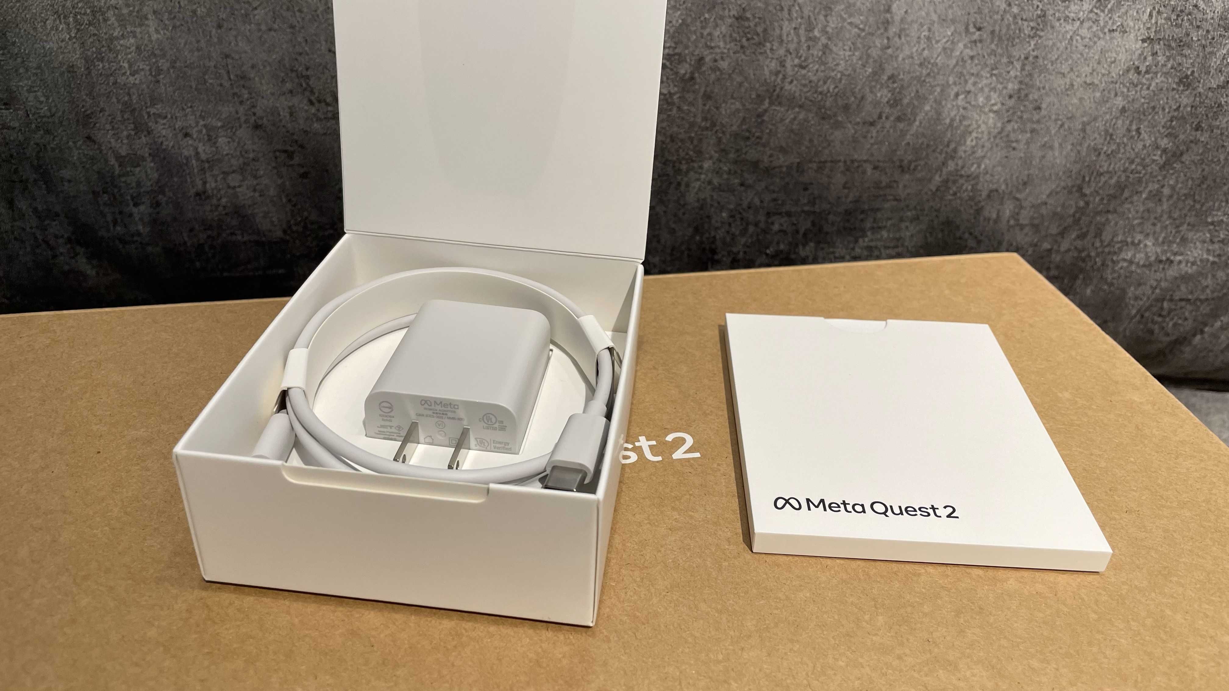 Oculus Quest 2 182 Gb + Кейс + Удобное Крепление + Кабель USB-C 3.2 5м