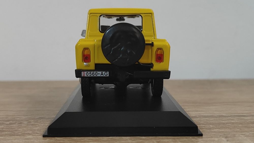 Macheta Auto 242 - 1/43