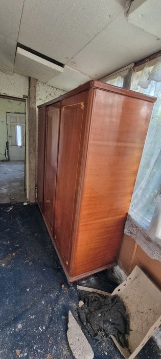 Donez mobila sifonier comoda masa gratuit