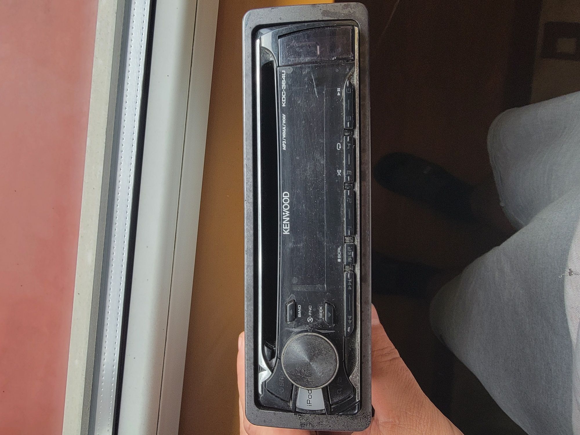 Kenwood KDC364U vând s-au schimba cu 2din 100 lei fix