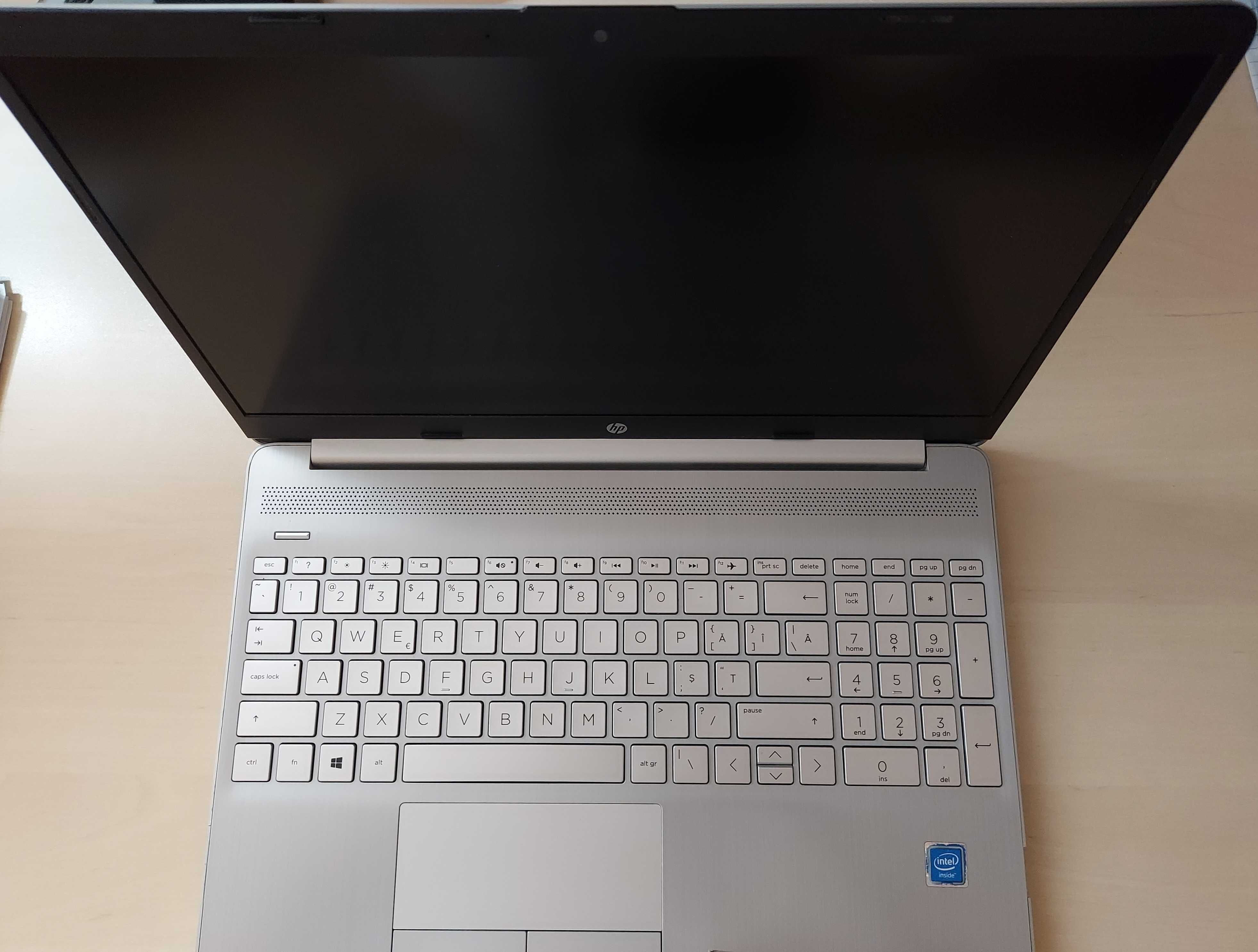 Лаптоп HP 15-dw1009nq, Intel Celeron N4020, RAM 8GB, 15.6"