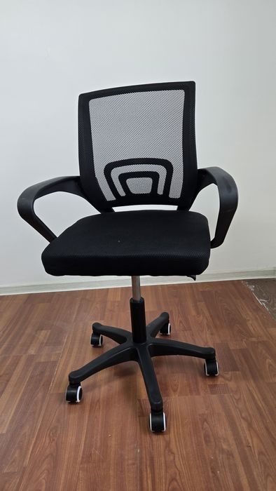 Офисное кресло для школьников