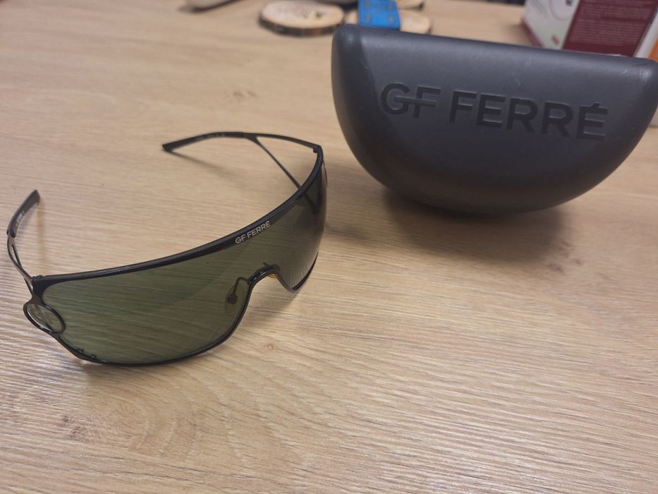 Дамски слънчеви очила GF FERRE