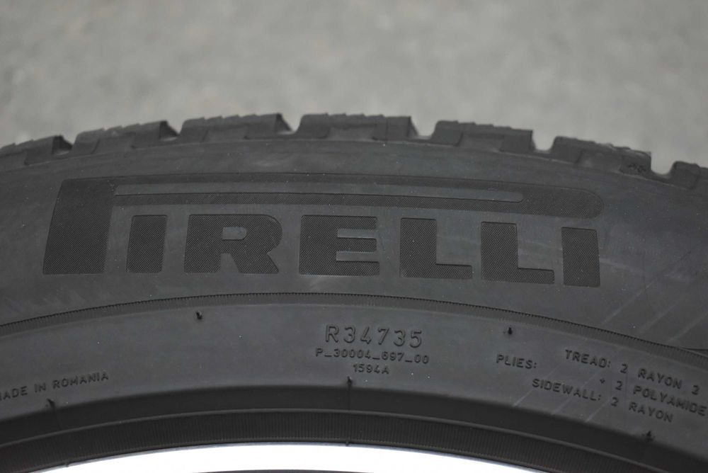 Зимни гуми 235/55/19 Pirelli
