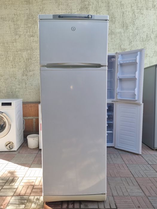 Холодильник INDESIT