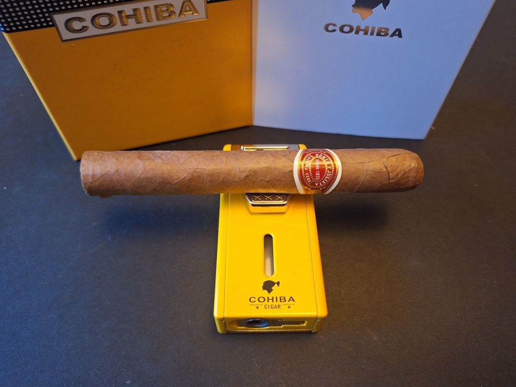 Запалка за пури COHIBA с вградена резачка и пънч (двоен джет)