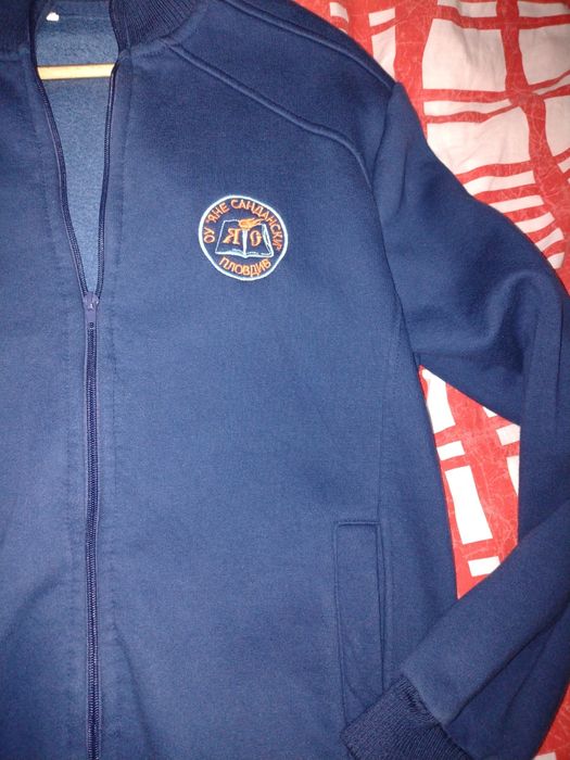 Ученически суичър