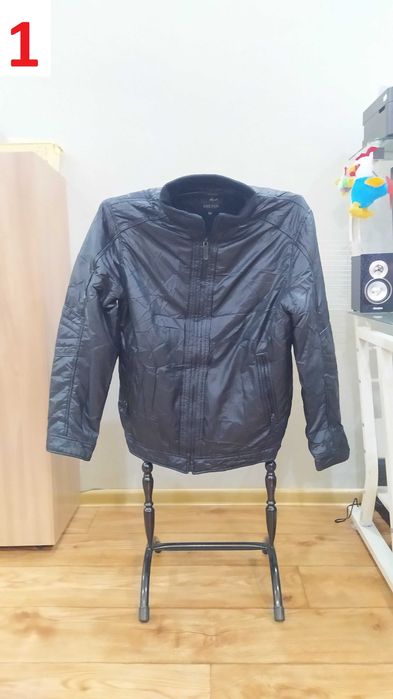 Продам мужские осенние куртки