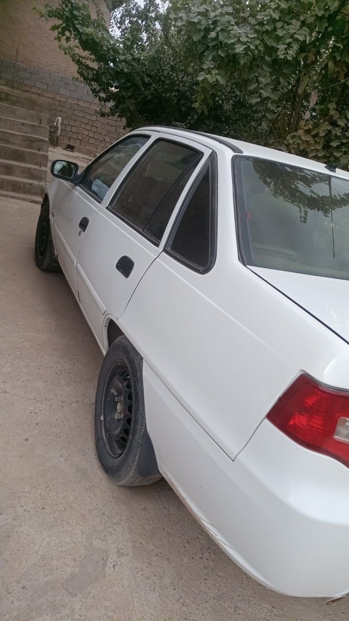 Nexia 2 dons 1.6L holati yaxshi qarab minilgan