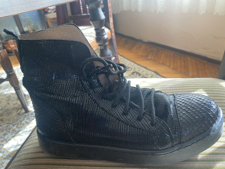 Боти от естествена кога