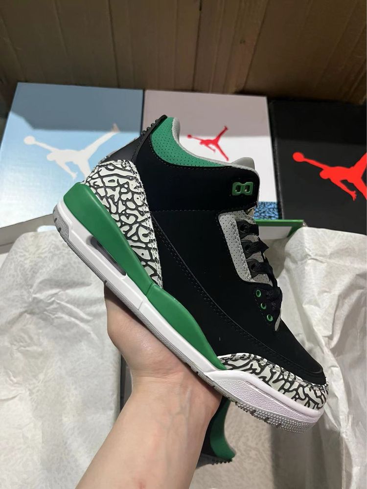 Air Jordan 3 Retro “Pine Green”