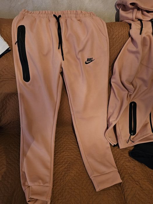 Екип Nike Tech New!