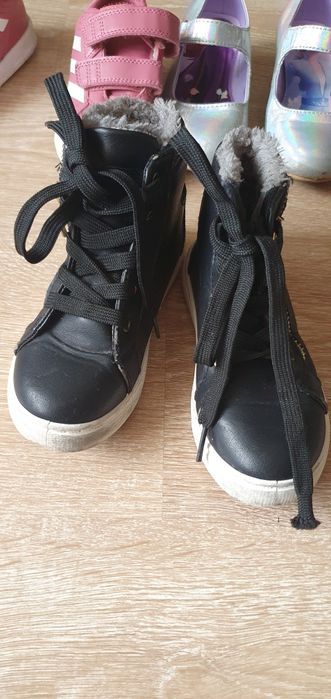 Детскии обувкии!