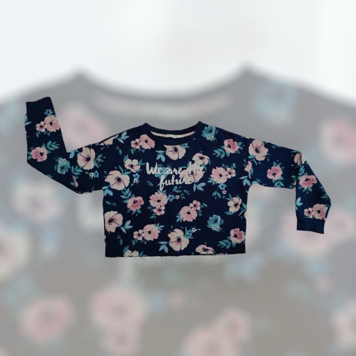 Суитчъри за момичета - различни марки и размери