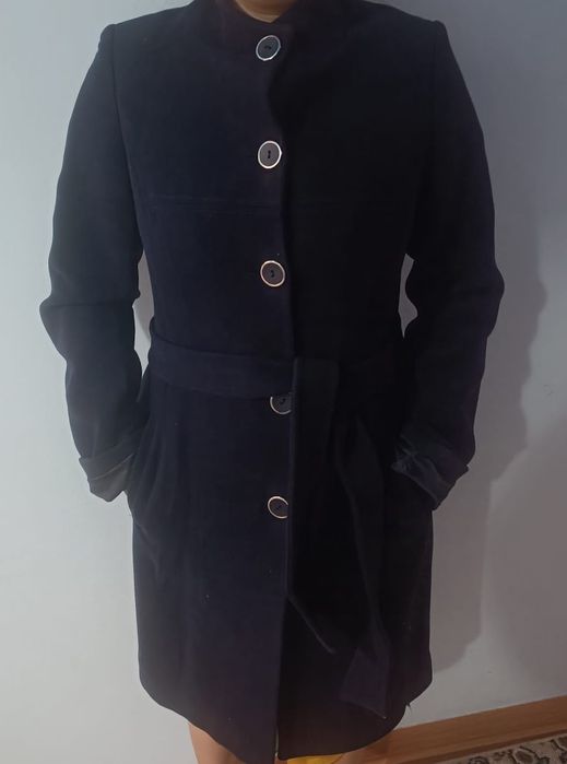 Пальто драповое, осеннее, цвет синий.