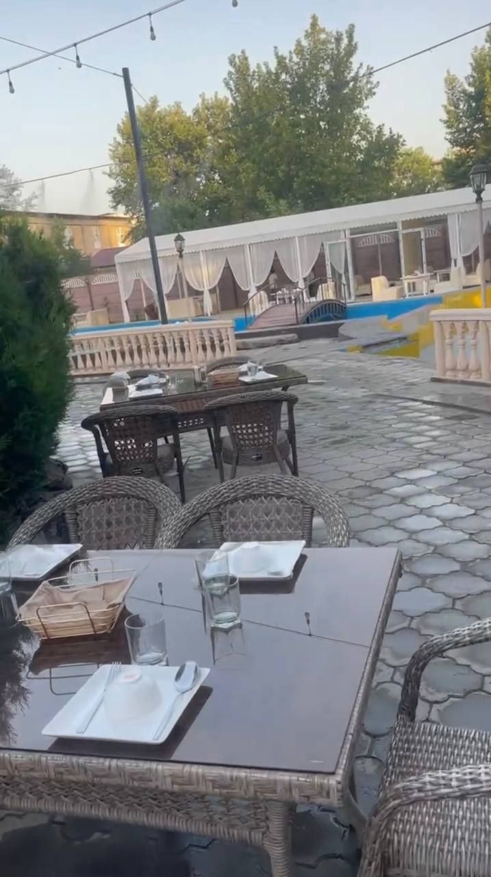 Продаётся кафе со всеми удобствами