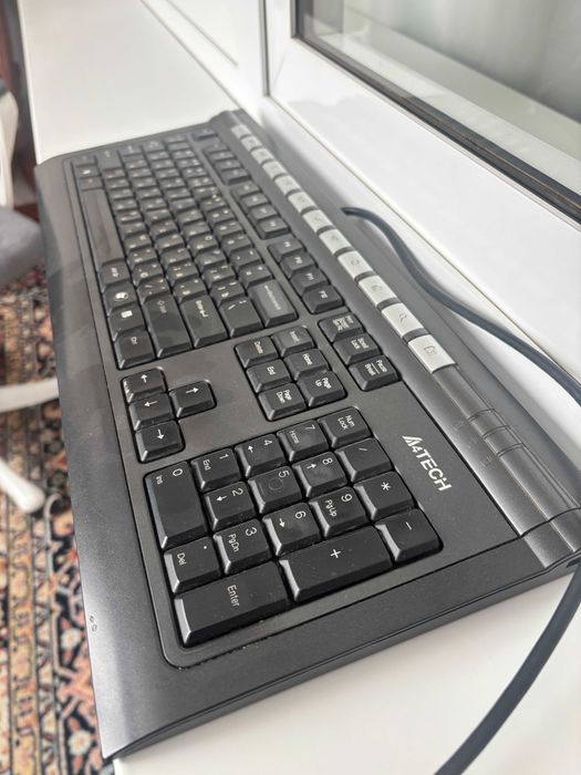 Продаётся клавиатура PS/2 + мультимедиа