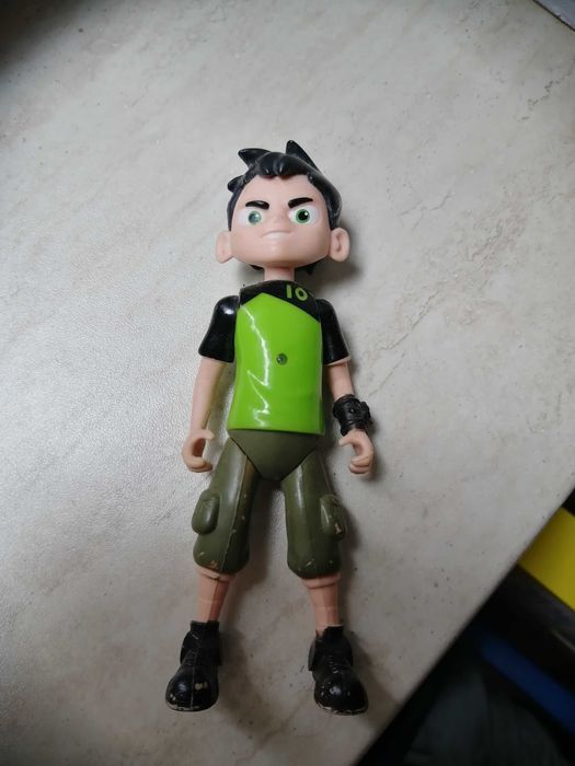 Фигурки от Бен Тен