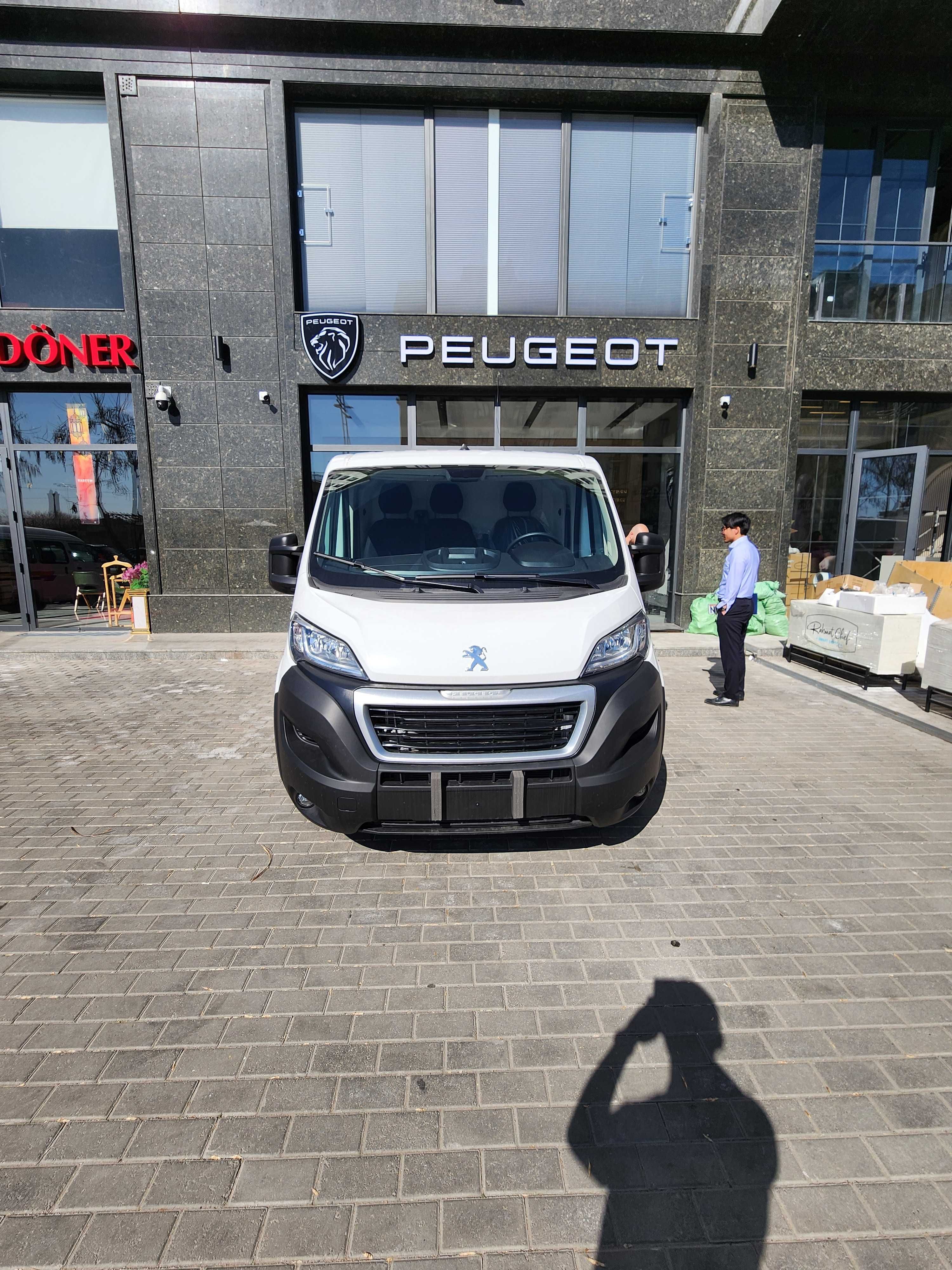 Peugeot Boxer L1H1 Фургон
