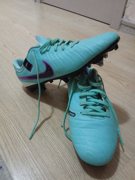 Бутонки nike tiempo